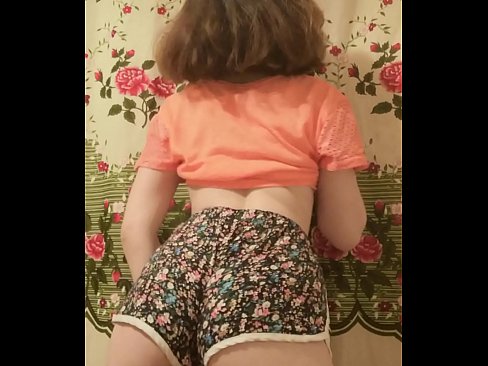 ❤️ Szexi fiatal csaj vetkőzteti le a rövidnadrágját a kamera előtt. Kemény pornó at hu.centr-klassiki.ru